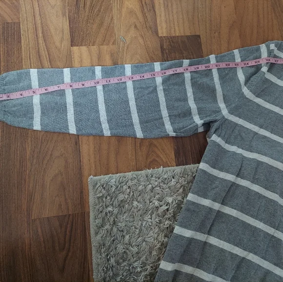 OLEG Cassini - Women's Cashmere/Cotton Blend Sweater - Picture 6 of 8